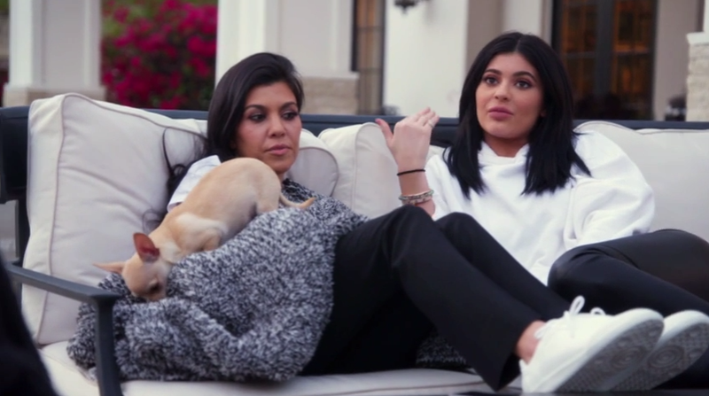 Illustration for article titled Rob Kardashian's Kiss-and-Make-Up With His Sisters Was More Than a Little Staged